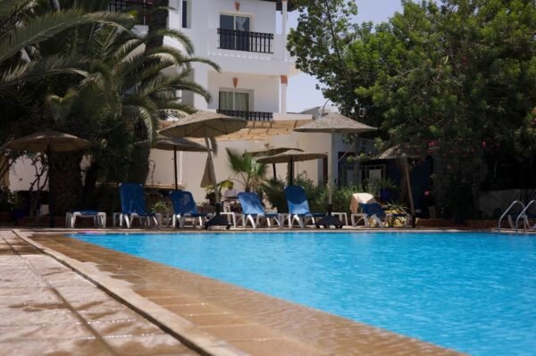 FLAT HOTEL
