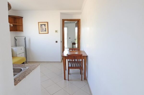 FLAT HOTEL – Image 8
