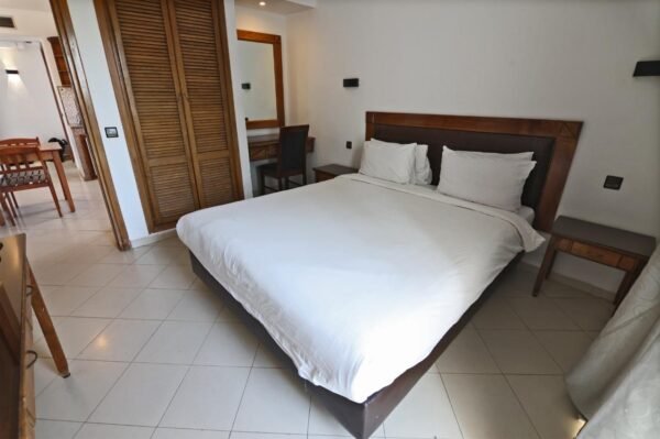 FLAT HOTEL – Image 9