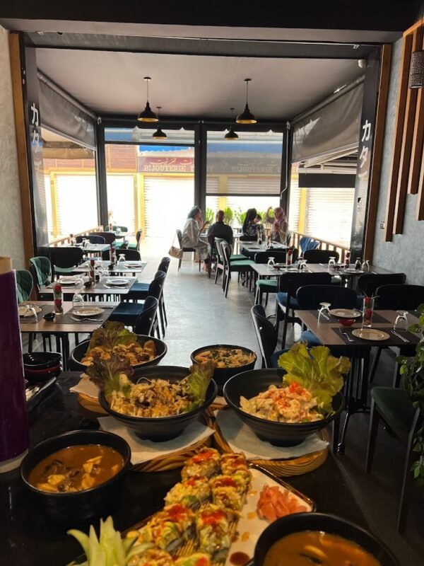 Katai Sushi – Image 2